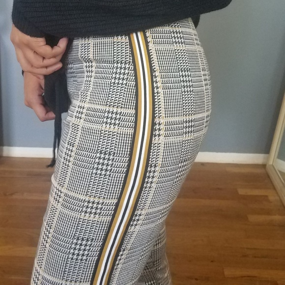 PLAID PANELED LEGGINGS - Picture 5 of 5
